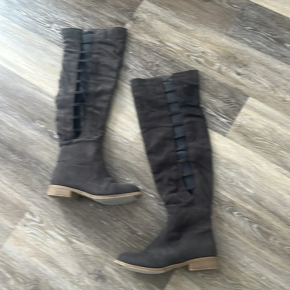 Journee Collection Thigh High cut out gray tall zip up boots size 8 sexy